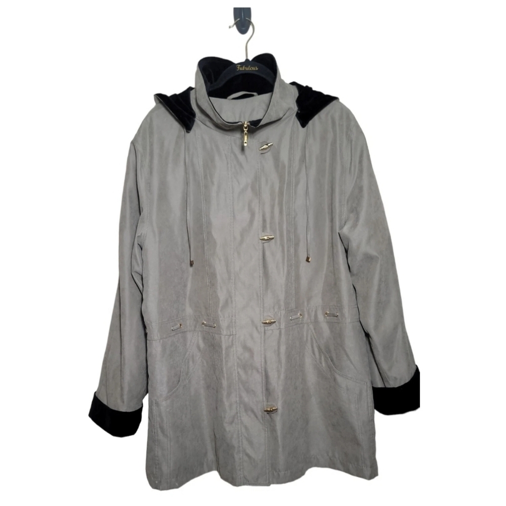 Weather Tamer Women’s Large Coat Lined Hooded Removable Lining and Hooded